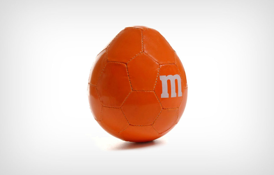 Iconic M&M Peanut ball as an ultimate custom made premium promotion